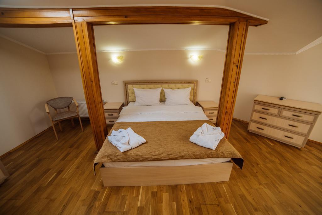 Svityaz Resort Trouskavets Chambre photo