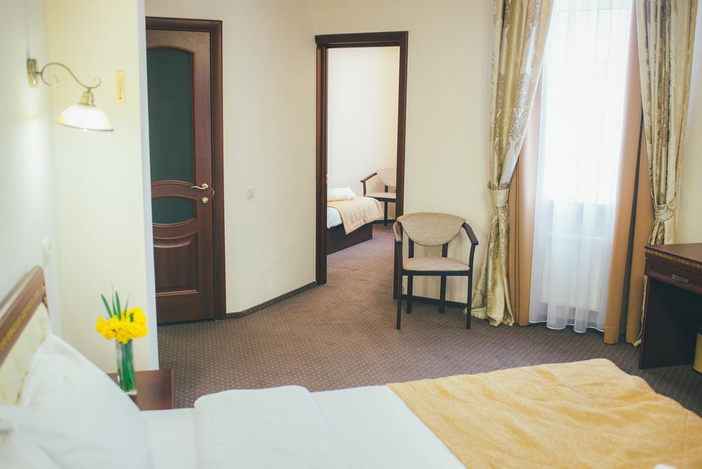 Svityaz Resort Trouskavets Chambre photo